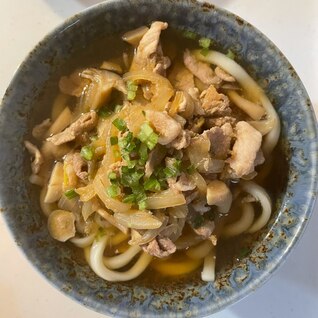 きのこたっぷり豚肉うどん